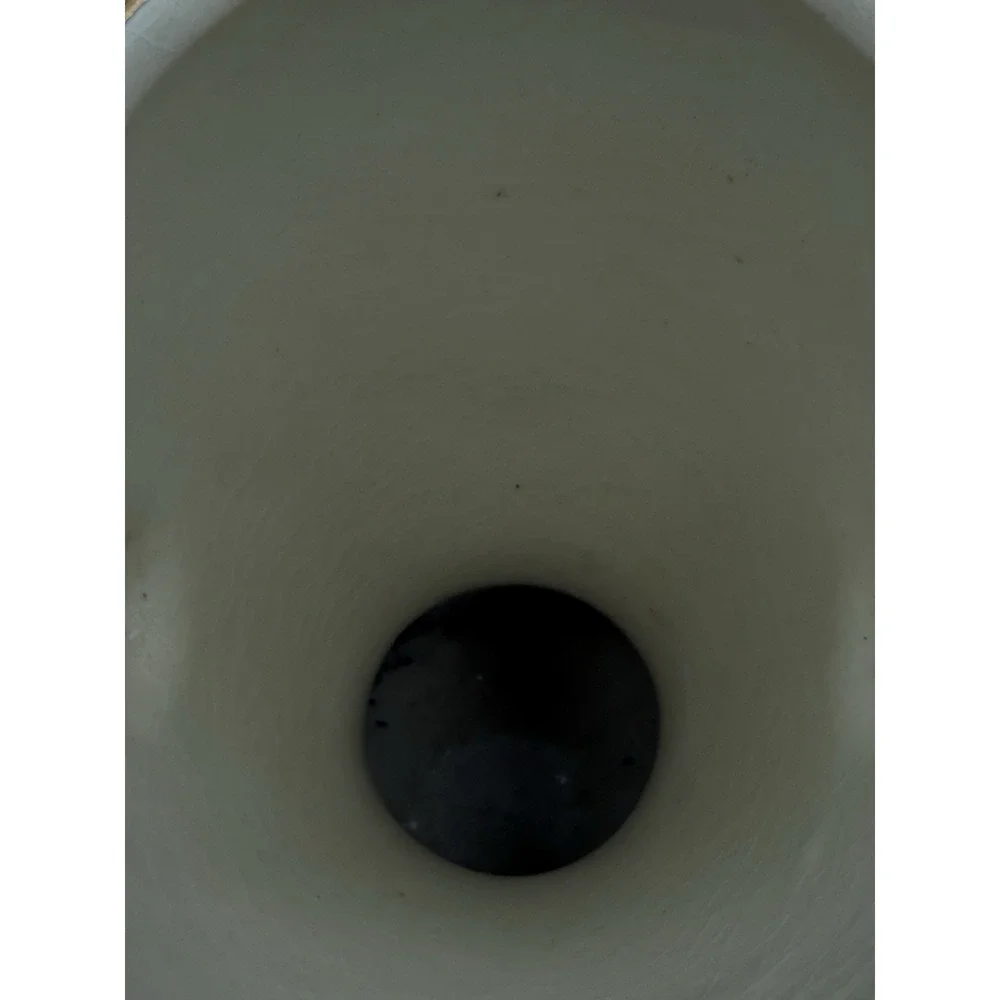 24  KT Weeping Gold Textured Ceramic Vase Glossy‎ Finish Made in U.S.A.